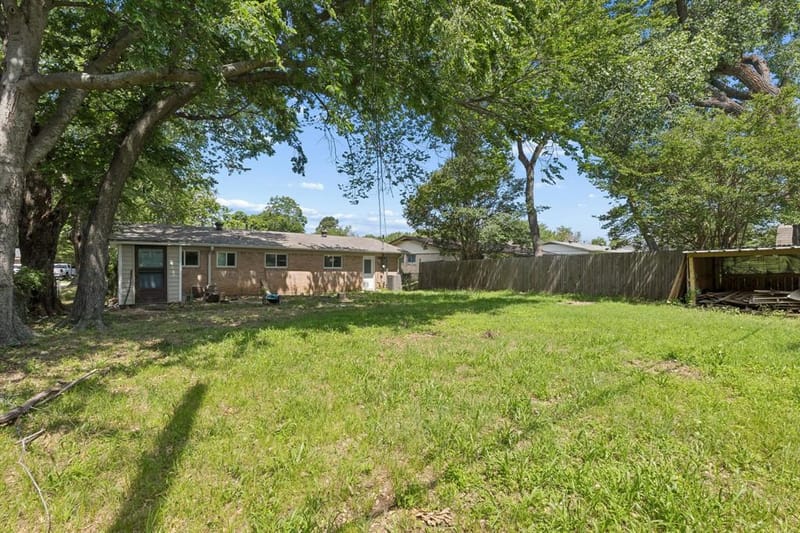 2013 Alan A Dale Road, Arlington TX 76013 - Photo 9