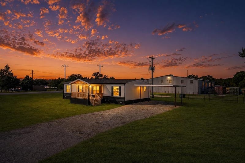 105 Beaver Creek Drive, Azle TX 76020 - Photo 2