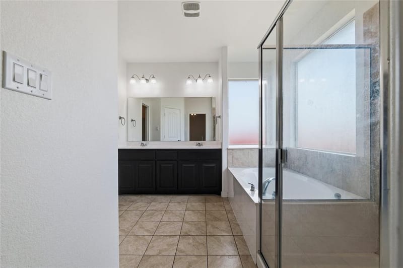 948 Meadow Scape Drive, Fort Worth TX 76028 - Photo 13