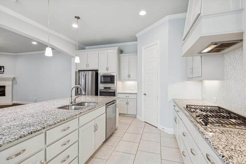 6928 Heather Lane, North Richland Hills TX 76182 - Photo 9
