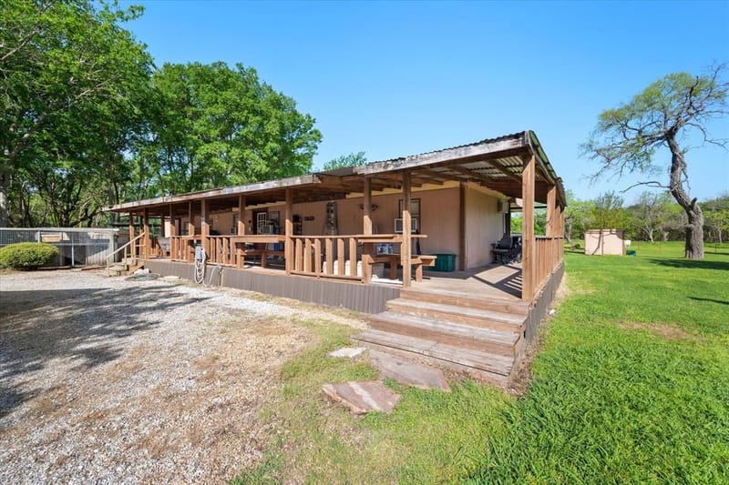 2161 SW County Road 0025, Corsicana TX 75110 - Photo 17