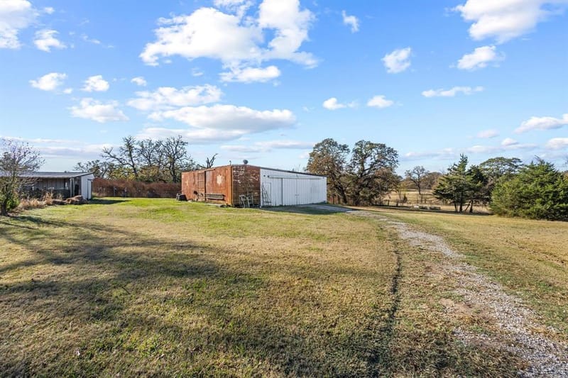 2321 COUNTY ROAD 2100, Ivanhoe TX 75447 - Photo 30