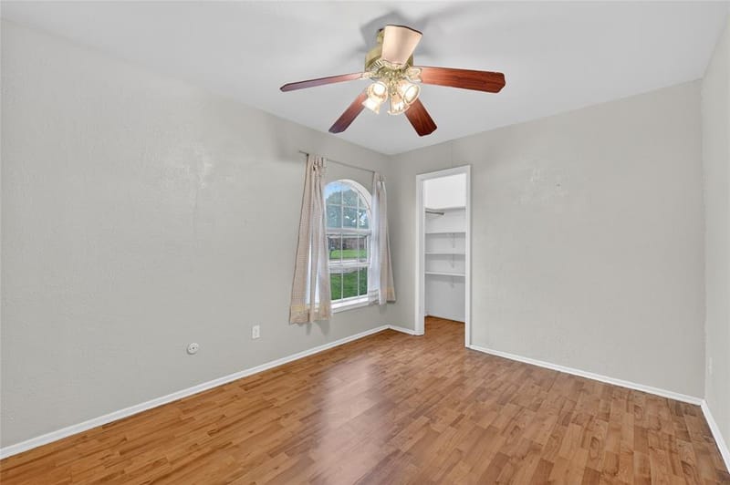 910 Kerry Street, Benbrook TX 76126 - Photo 23