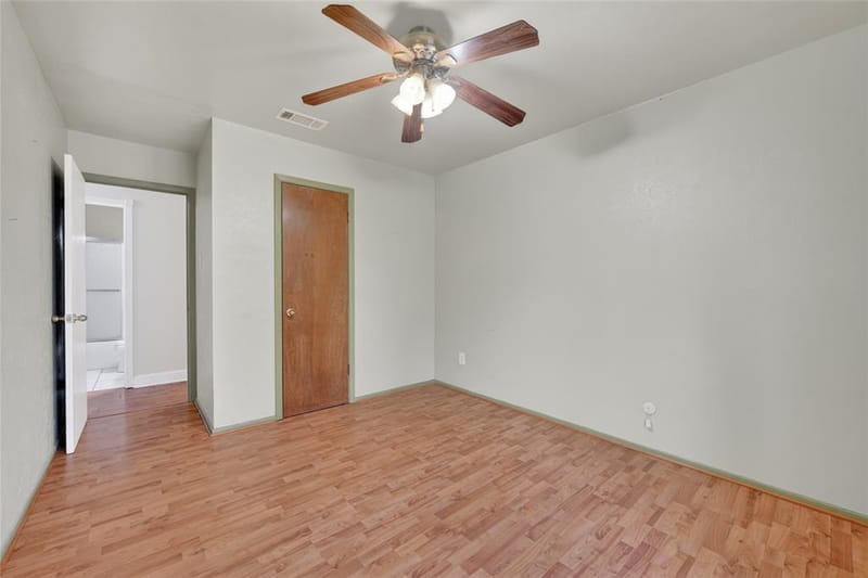 910 Kerry Street, Benbrook TX 76126 - Photo 22