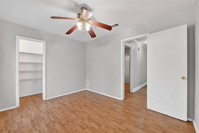 910 Kerry Street, Benbrook TX 76126 - Photo 24