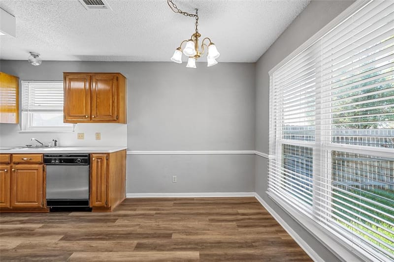 316 Evergreen Court, Hewitt TX 76643 - Photo 5