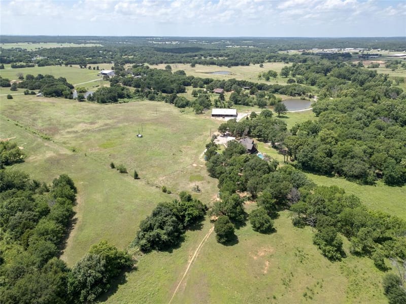 1510 Hawkins Road, Whitesboro TX 76273 - Photo 12