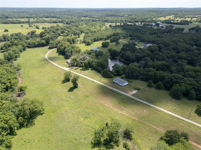1510 Hawkins Road, Whitesboro TX 76273 - Photo 11