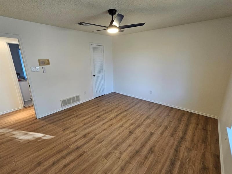 1817 Rhinevalley Drive, Arlington TX 76012 - Photo 10