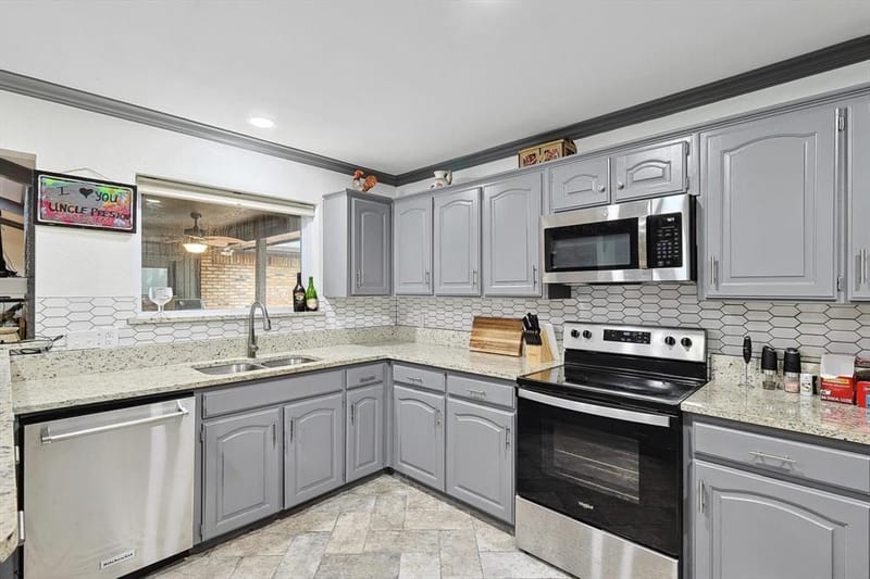 6837 Starnes Road, North Richland Hills TX 76182 - Photo 9
