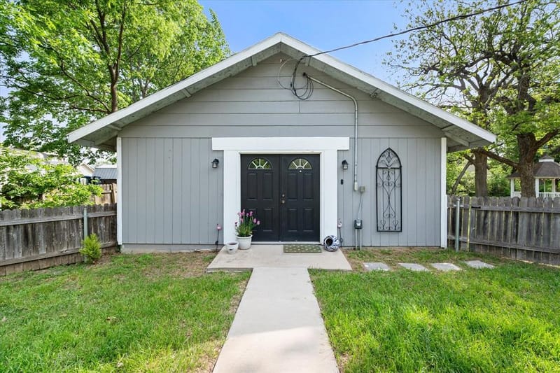 756 W 3rd Avenue, Corsicana TX 75110 - Photo 34