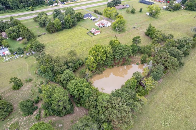 3015 E US Highway 80, Mineola TX 75773