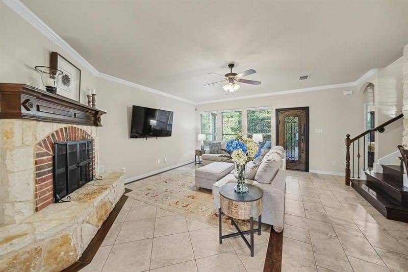 4541 Seventeen Lakes Court, Fort Worth TX 76262 - Photo 12