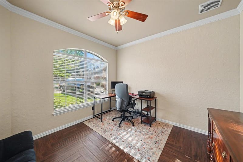 4541 Seventeen Lakes Court, Fort Worth TX 76262 - Photo 7