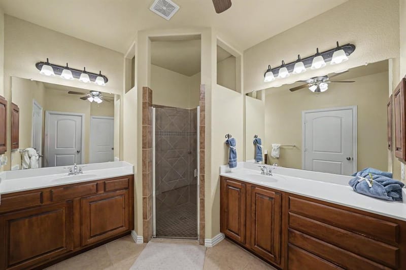 4541 Seventeen Lakes Court, Fort Worth TX 76262 - Photo 20