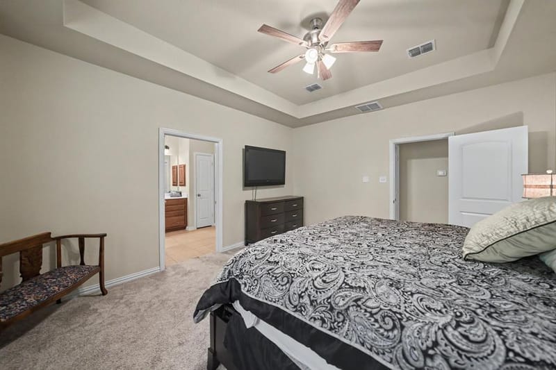 4541 Seventeen Lakes Court, Fort Worth TX 76262 - Photo 19