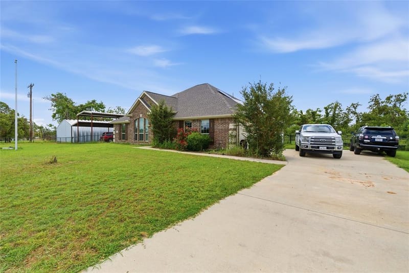 101 Hampton Lane, Springtown TX 76082 - Photo 7