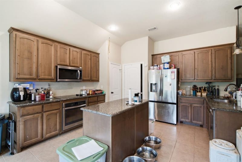 101 Hampton Lane, Springtown TX 76082 - Photo 19