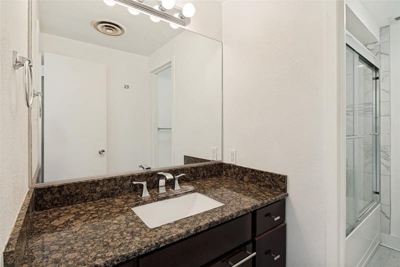 6211 W Northwest Highway # 1004, Dallas TX 75225 - Photo 17