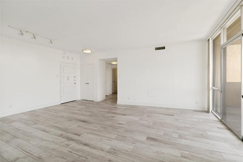 6211 W Northwest Highway # 1004, Dallas TX 75225 - Photo 12