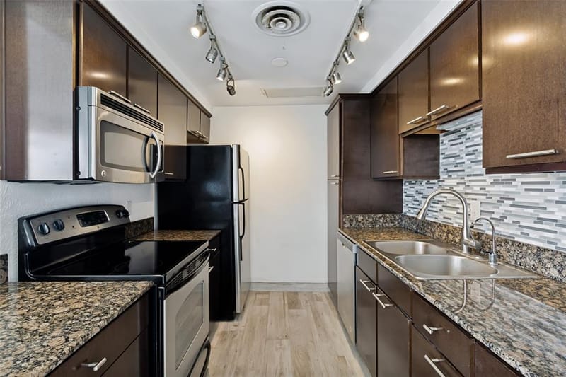 6211 W Northwest Highway # 1004, Dallas TX 75225 - Photo 9
