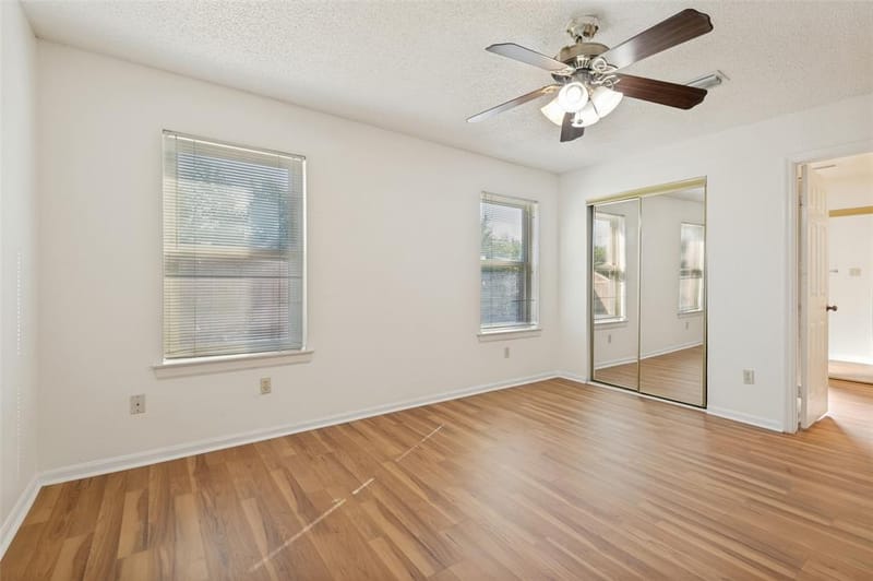 617 Valley Spring Drive, Arlington TX 76018 - Photo 13