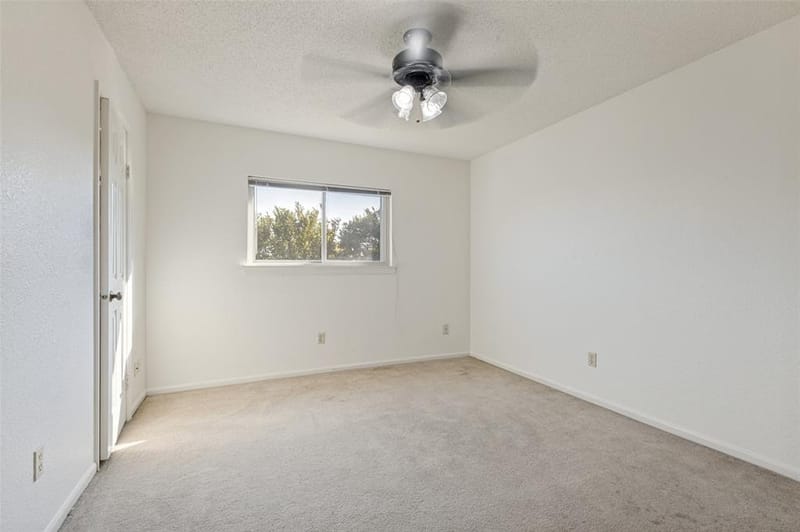 617 Valley Spring Drive, Arlington TX 76018 - Photo 22