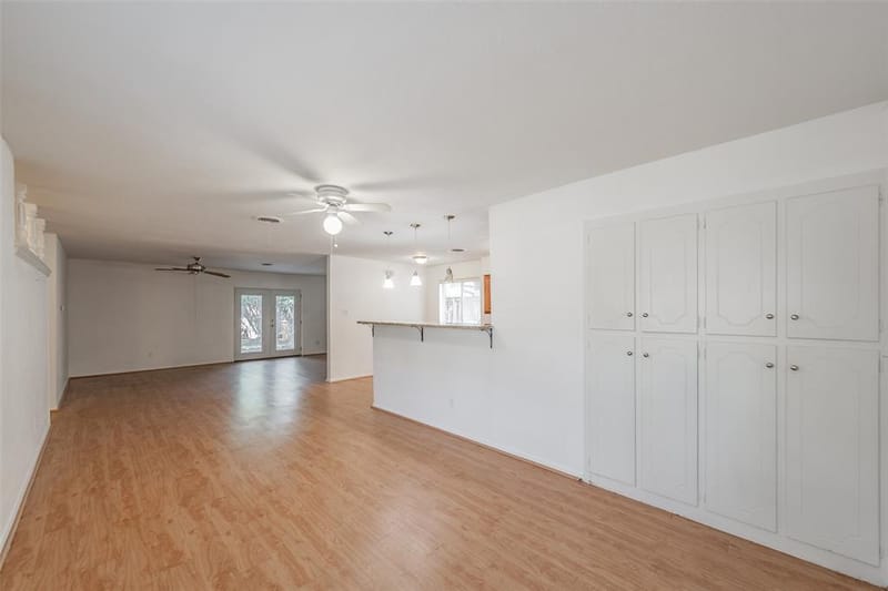 602 Buffalo Drive, Arlington TX 76013 - Photo 6