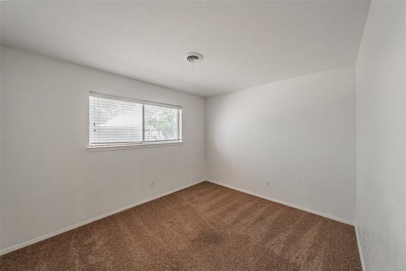 602 Buffalo Drive, Arlington TX 76013 - Photo 13