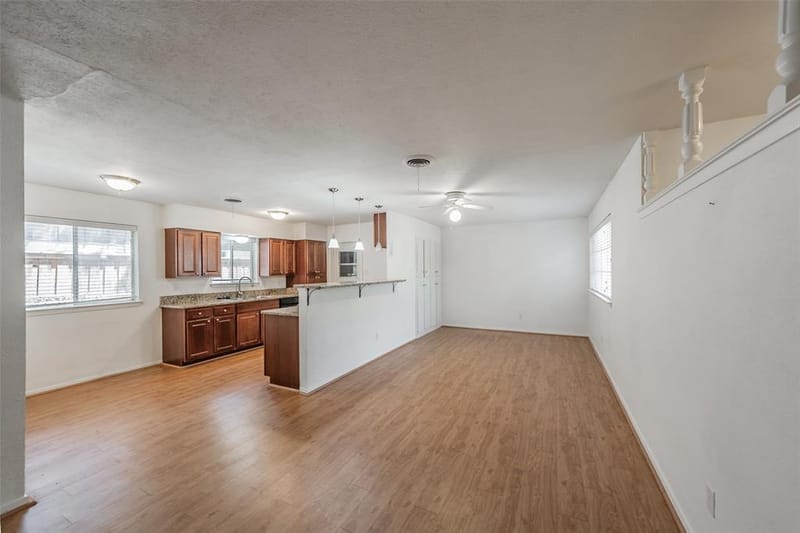 602 Buffalo Drive, Arlington TX 76013 - Photo 9