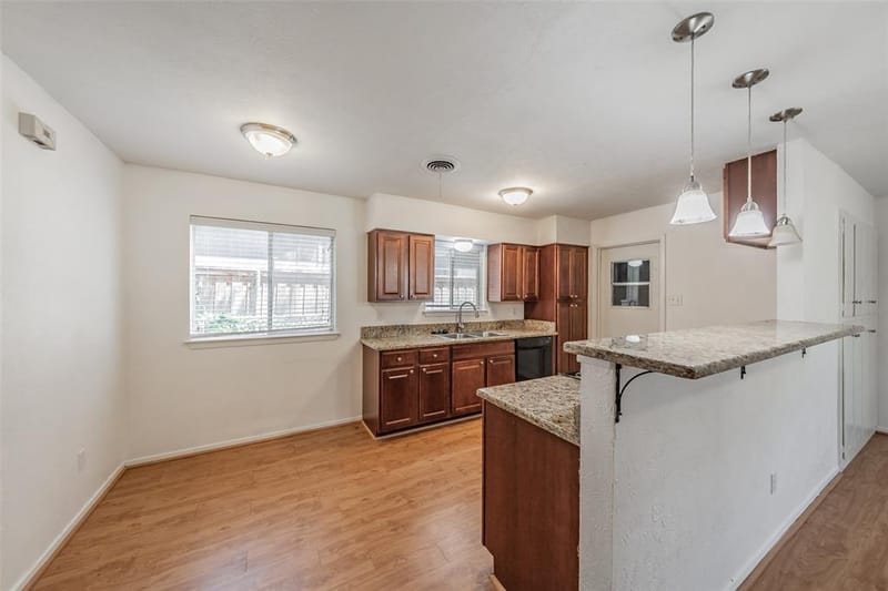 602 Buffalo Drive, Arlington TX 76013 - Photo 10