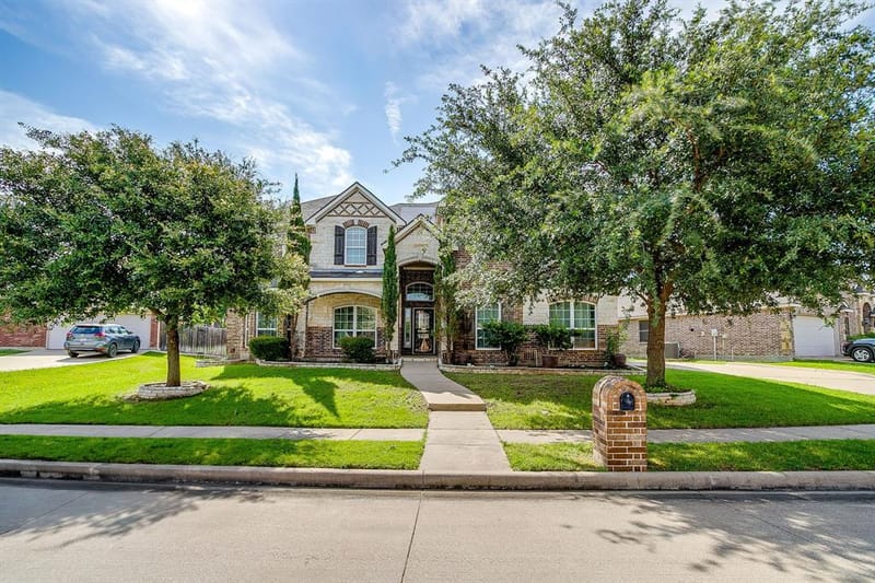 6025 Bee Balm Drive, Fort Worth TX 76123 - Photo 2