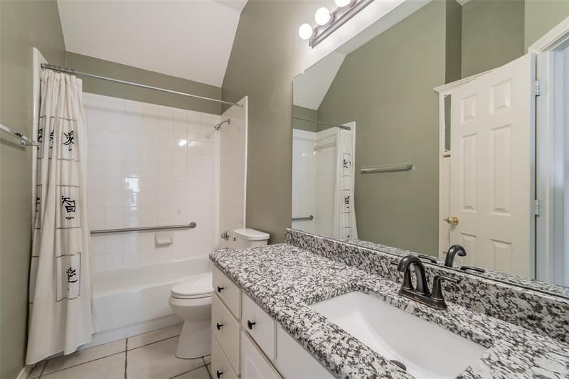 203 Arbor Park Drive, Euless TX 76039 - Photo 23
