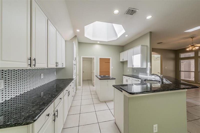 203 Arbor Park Drive, Euless TX 76039 - Photo 16