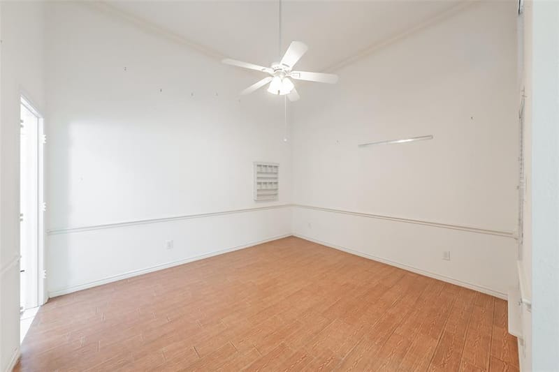 203 Arbor Park Drive, Euless TX 76039 - Photo 7