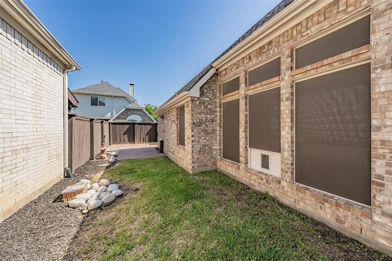 203 Arbor Park Drive, Euless TX 76039 - Photo 33