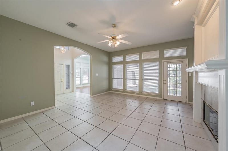 203 Arbor Park Drive, Euless TX 76039 - Photo 14