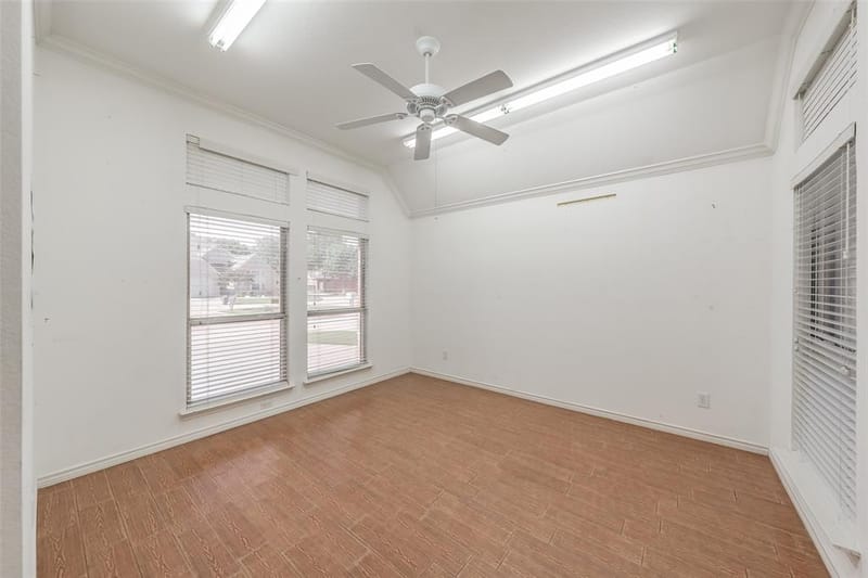 203 Arbor Park Drive, Euless TX 76039 - Photo 4
