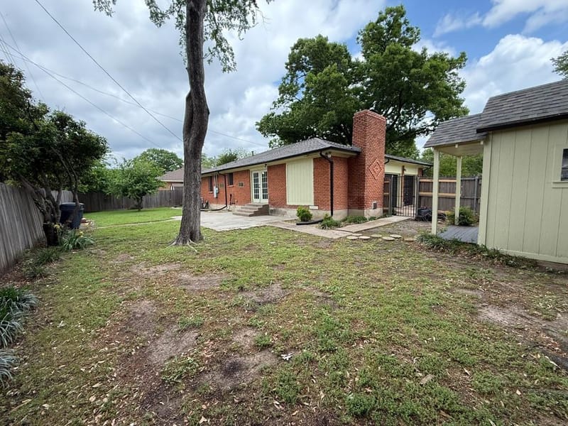 2424 Dorrington Drive, Dallas TX 75228 - Photo 22