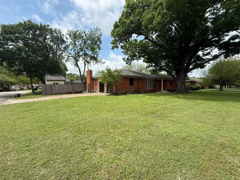 2424 Dorrington Drive, Dallas TX 75228 - Photo 24