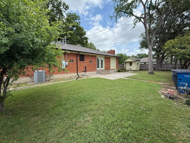 2424 Dorrington Drive, Dallas TX 75228 - Photo 21
