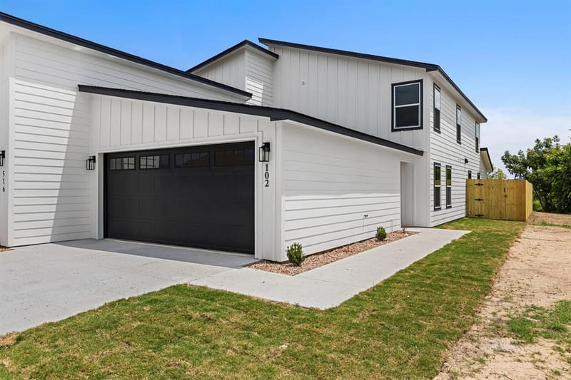 516 Paso Fino Street # 102, Robinson TX 76706