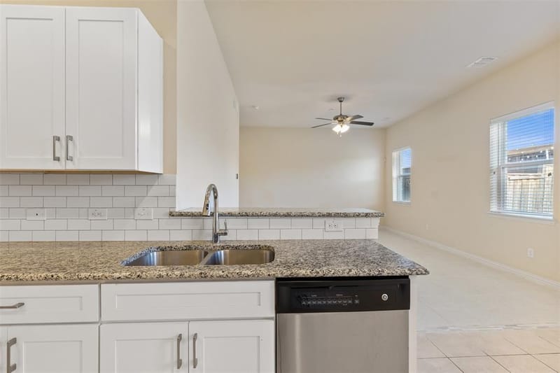 1904 Bethlehem Street, Irving TX 75061 - Photo 15