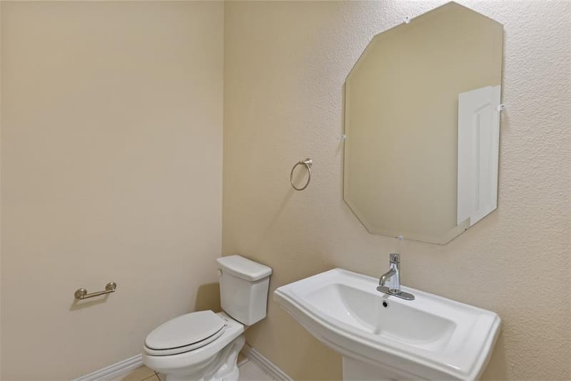 1904 Bethlehem Street, Irving TX 75061 - Photo 19