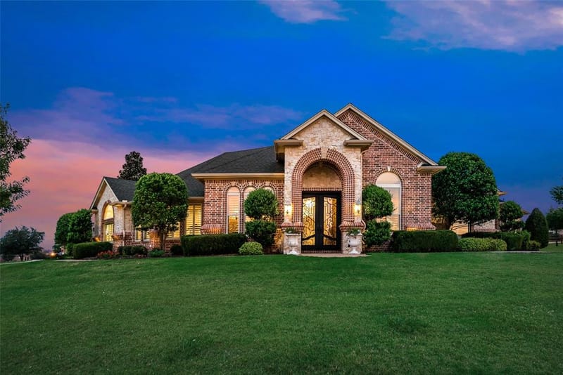 2012 Winthrop Hill Road, Denton TX 76226 - Photo 2