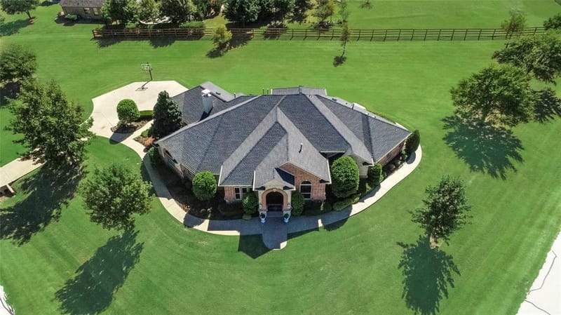 2012 Winthrop Hill Road, Denton TX 76226 - Photo 6