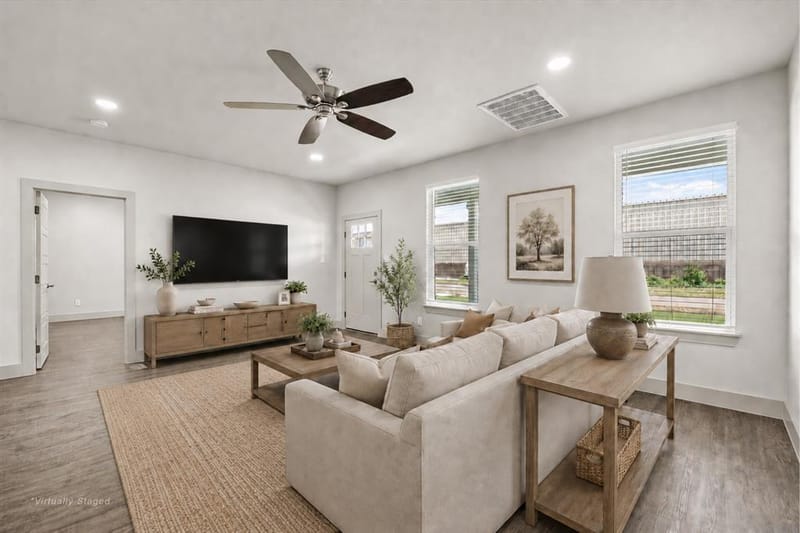108 S Manson Street, Wolfe City TX 75496 - Photo 8