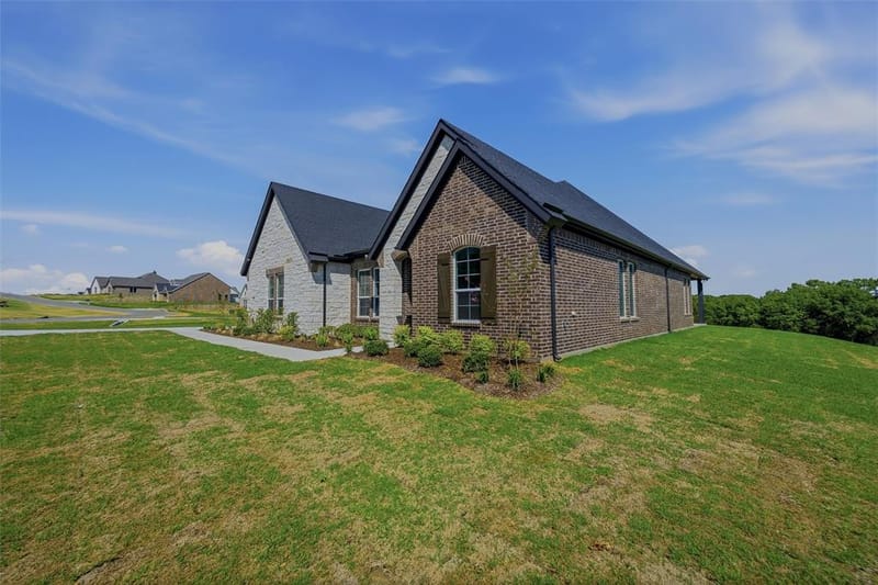 437 Texas Sage Trail, Weatherford TX 76085 - Photo 5