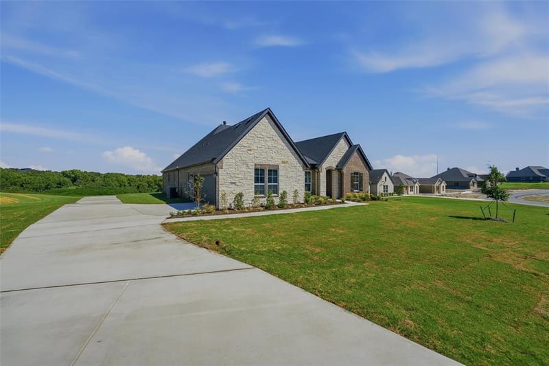 437 Texas Sage Trail, Weatherford TX 76085 - Photo 4
