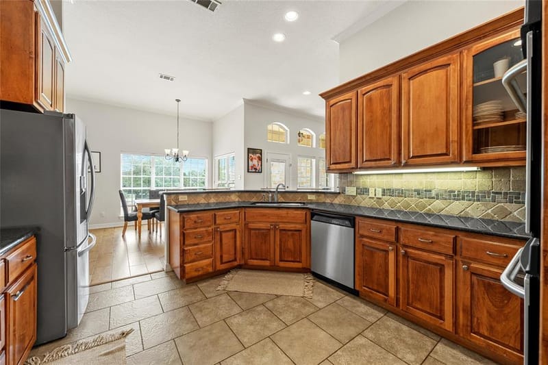 230 Hali Brooke Drive, China Spring TX 76633 - Photo 9